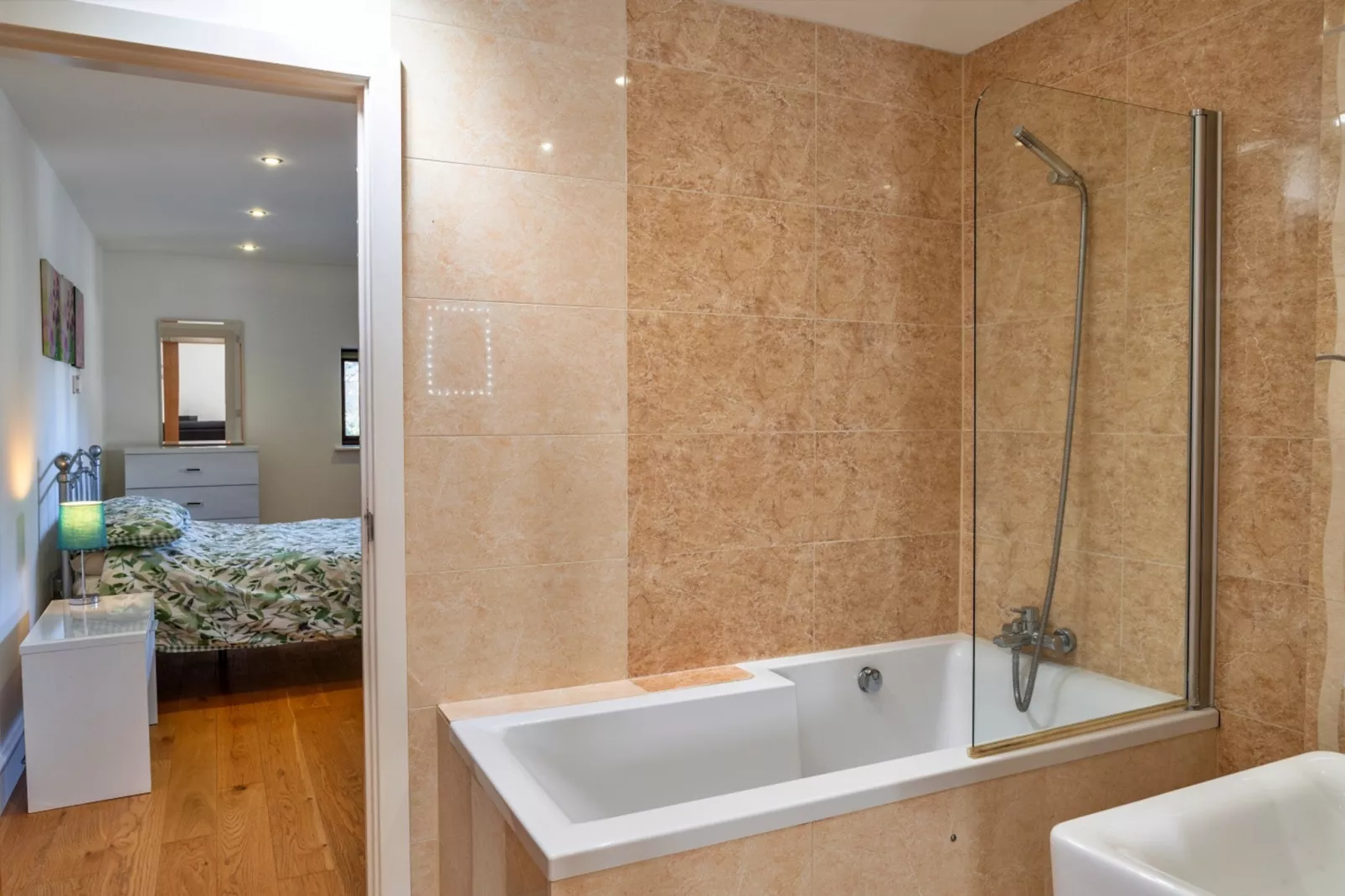 Jubilee Cottage at Bodmin Moor-Bathroom