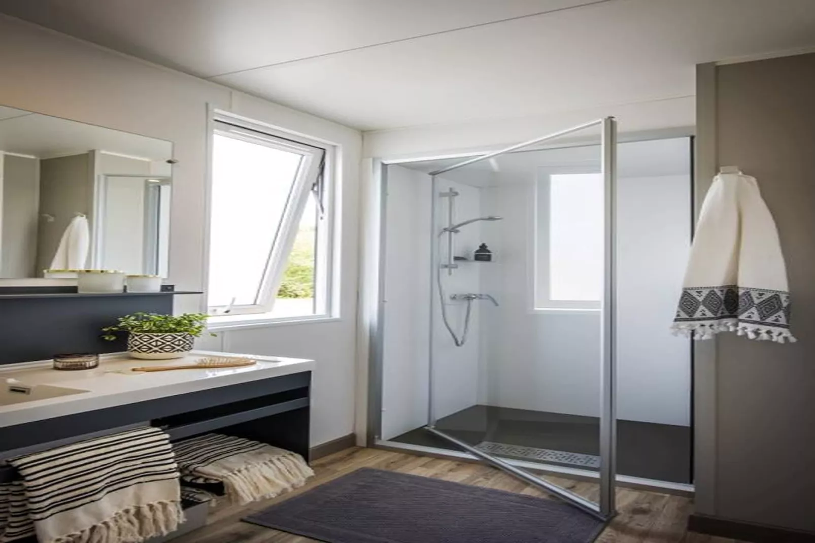 Terraslodge 2-Bathroom