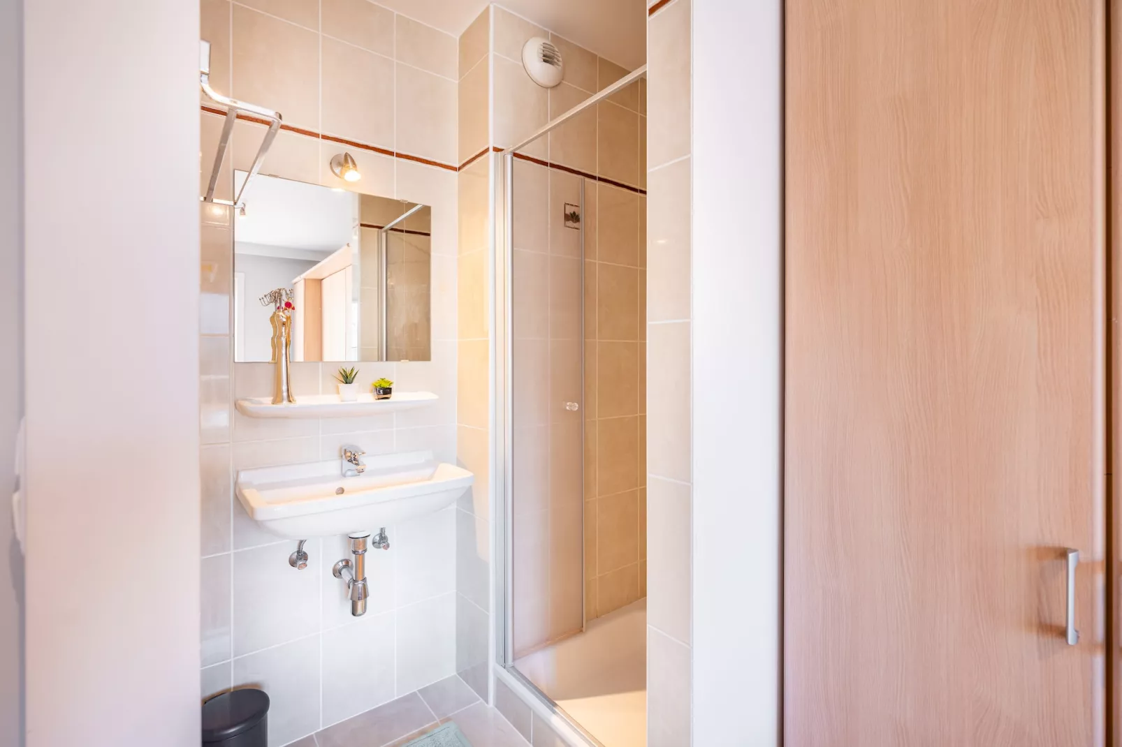 Guernsey 202-Badezimmer
