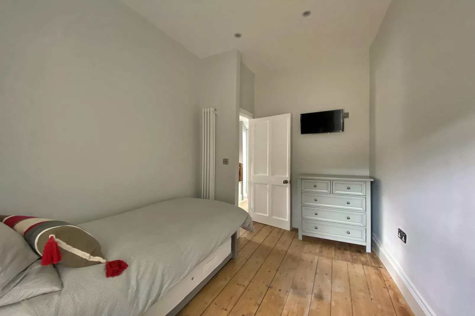 Potters Cottage-Bedroom