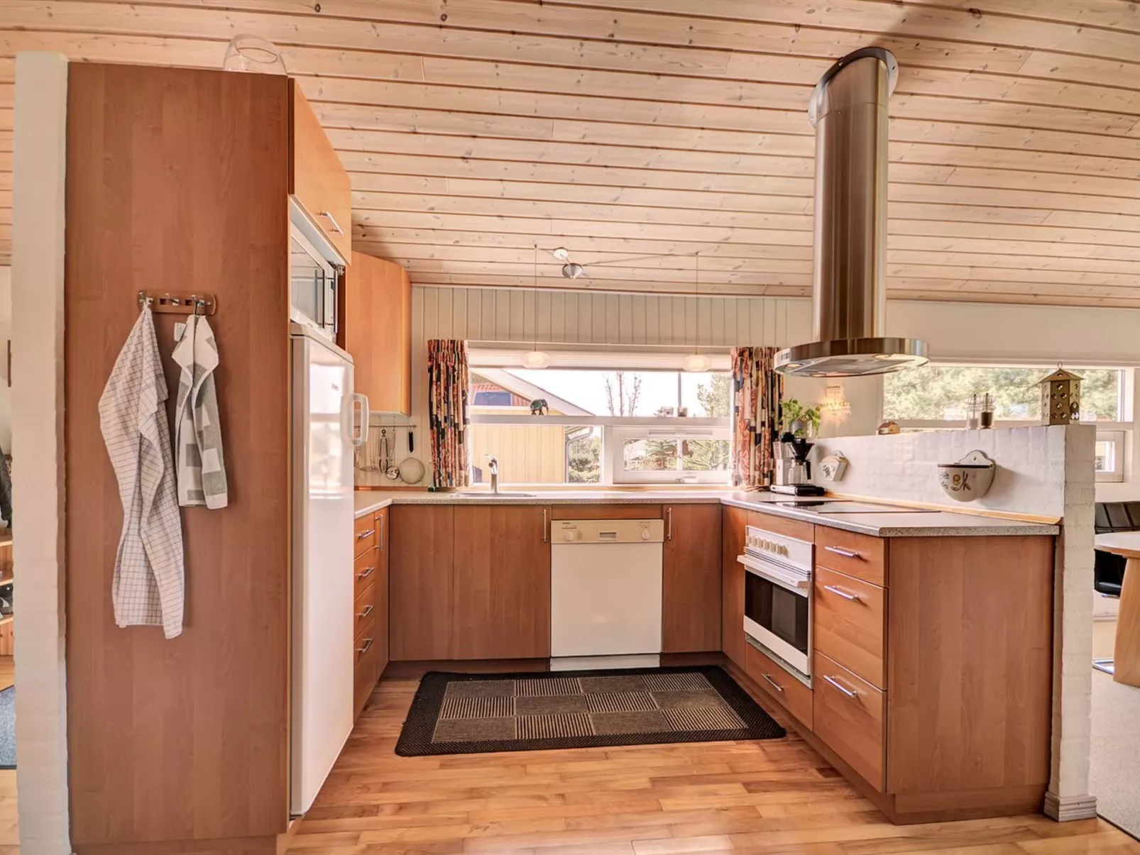 "Vetle" - 2.8km from the sea-Inside