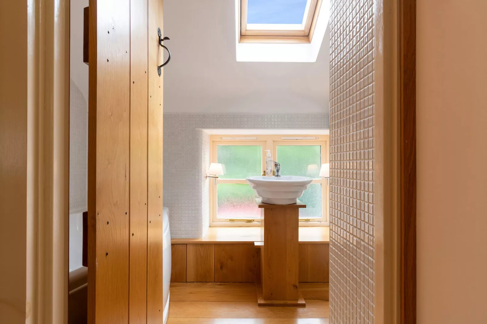 The Cottage-Bathroom