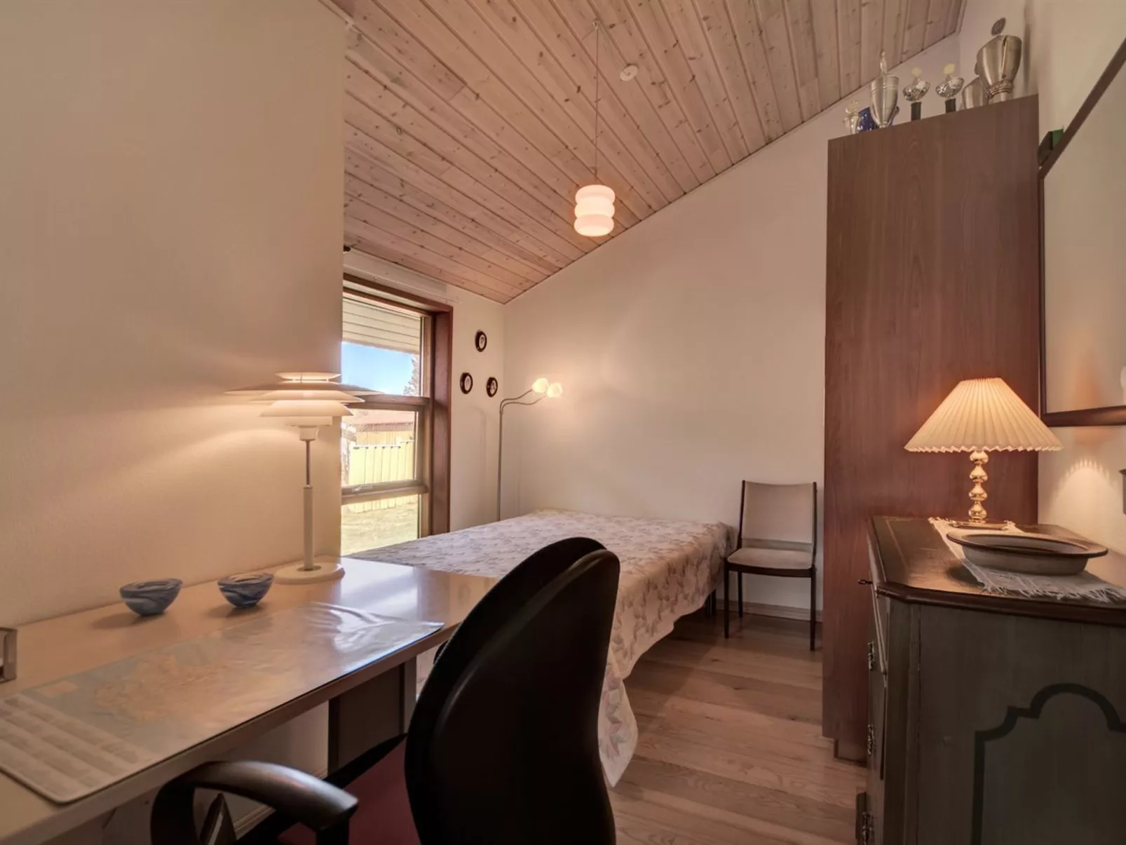 "Vetle" - 2.8km from the sea-Inside