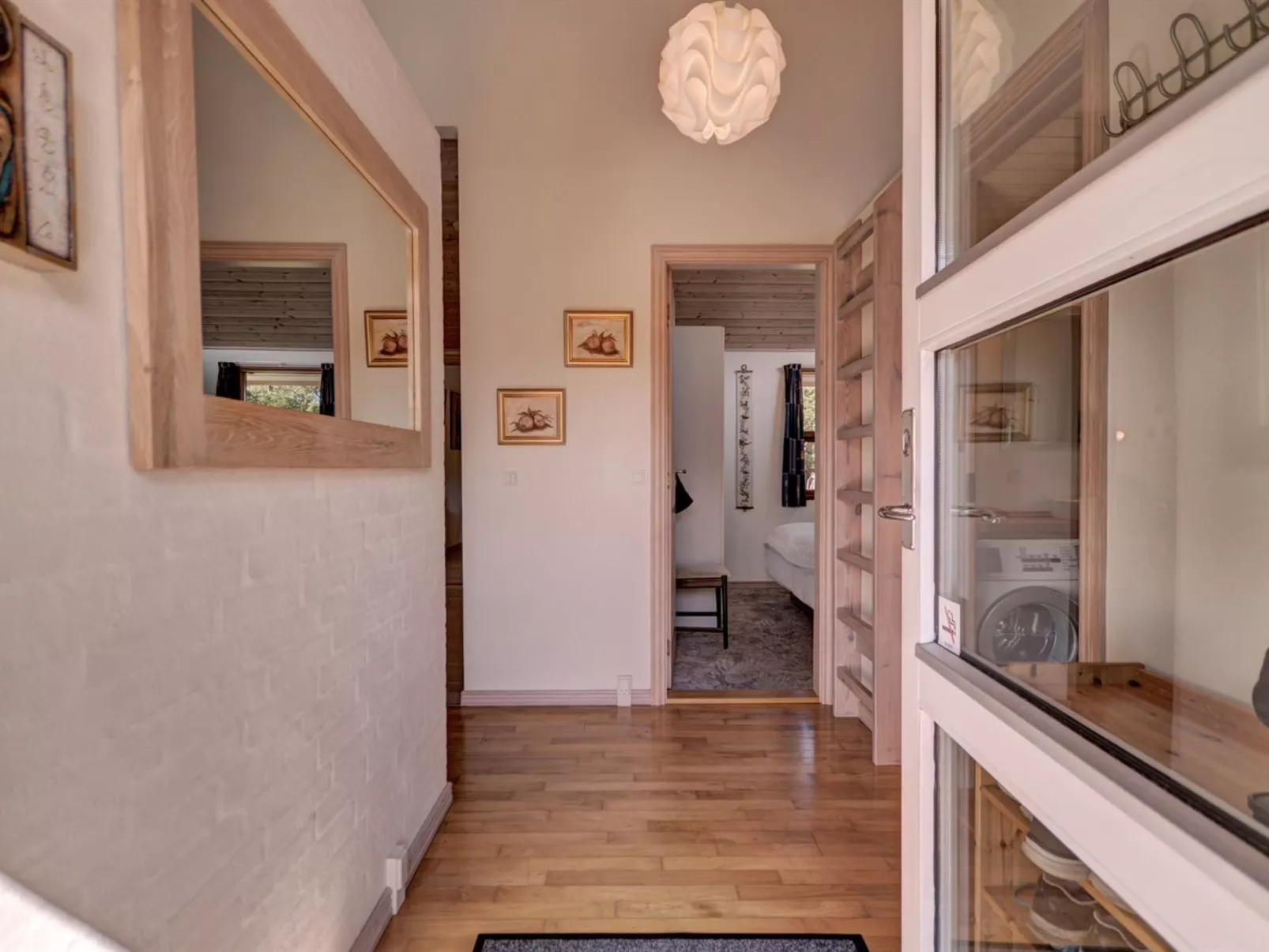 "Vetle" - 2.8km from the sea-Inside