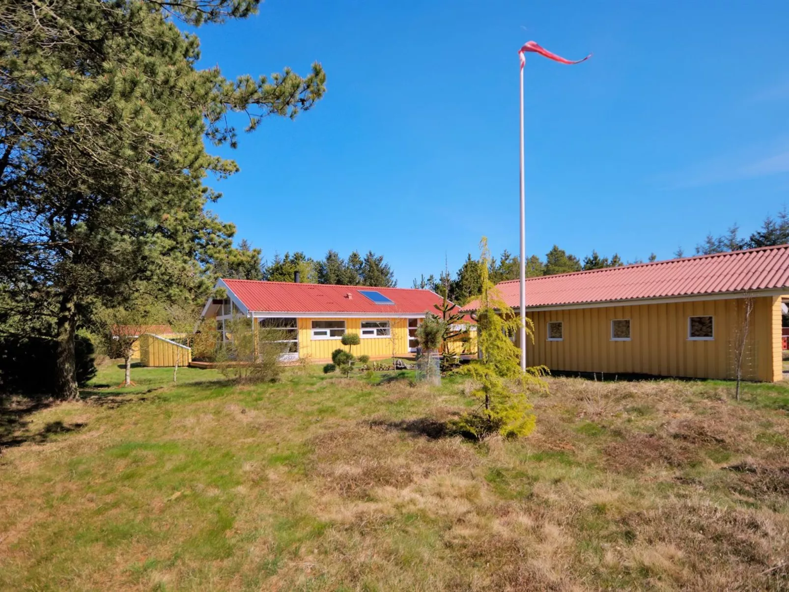 "Vetle" - 2.8km from the sea-Inside