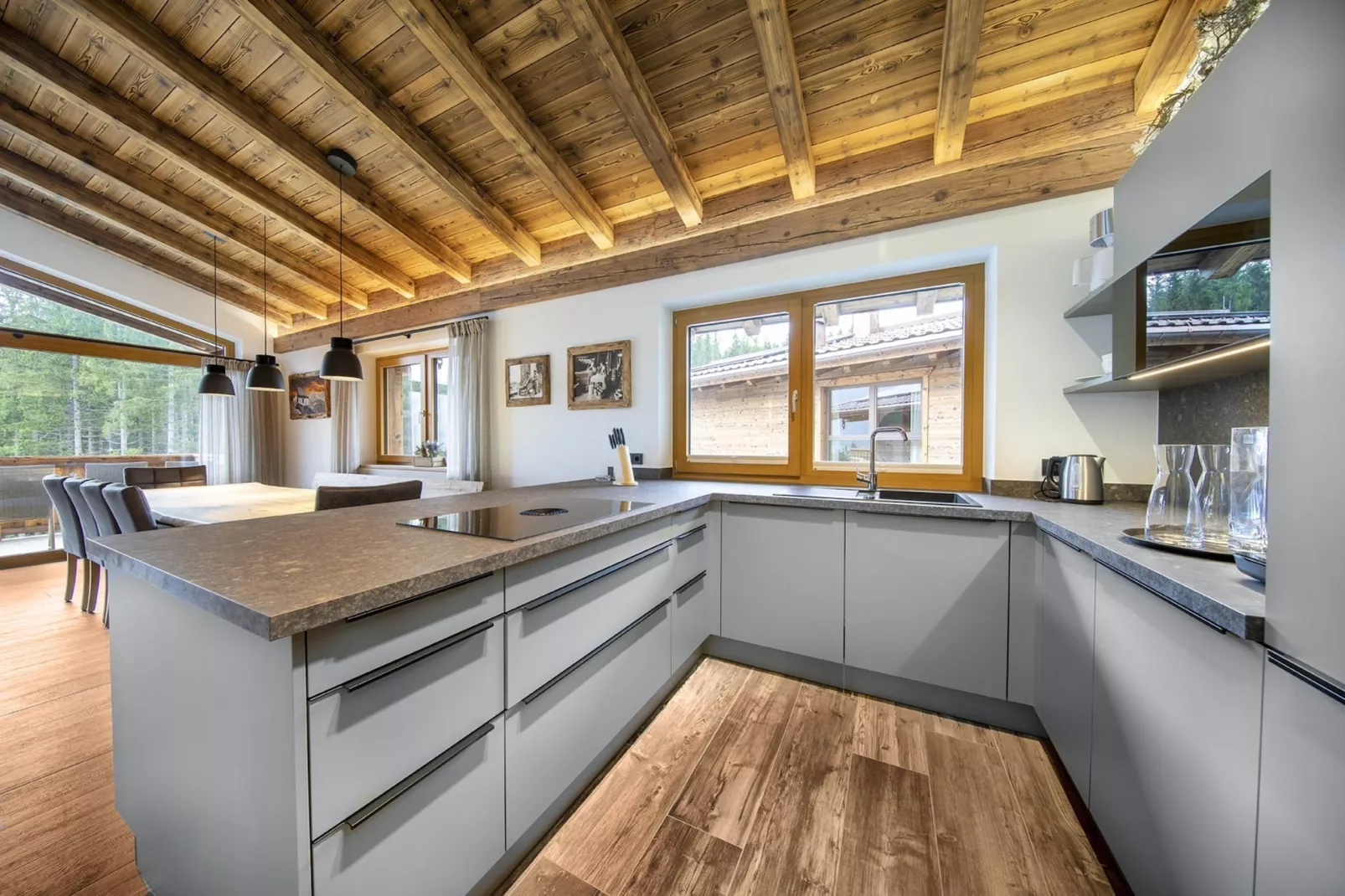 Nationalpark Chalet Malhamhorn-Kitchen
