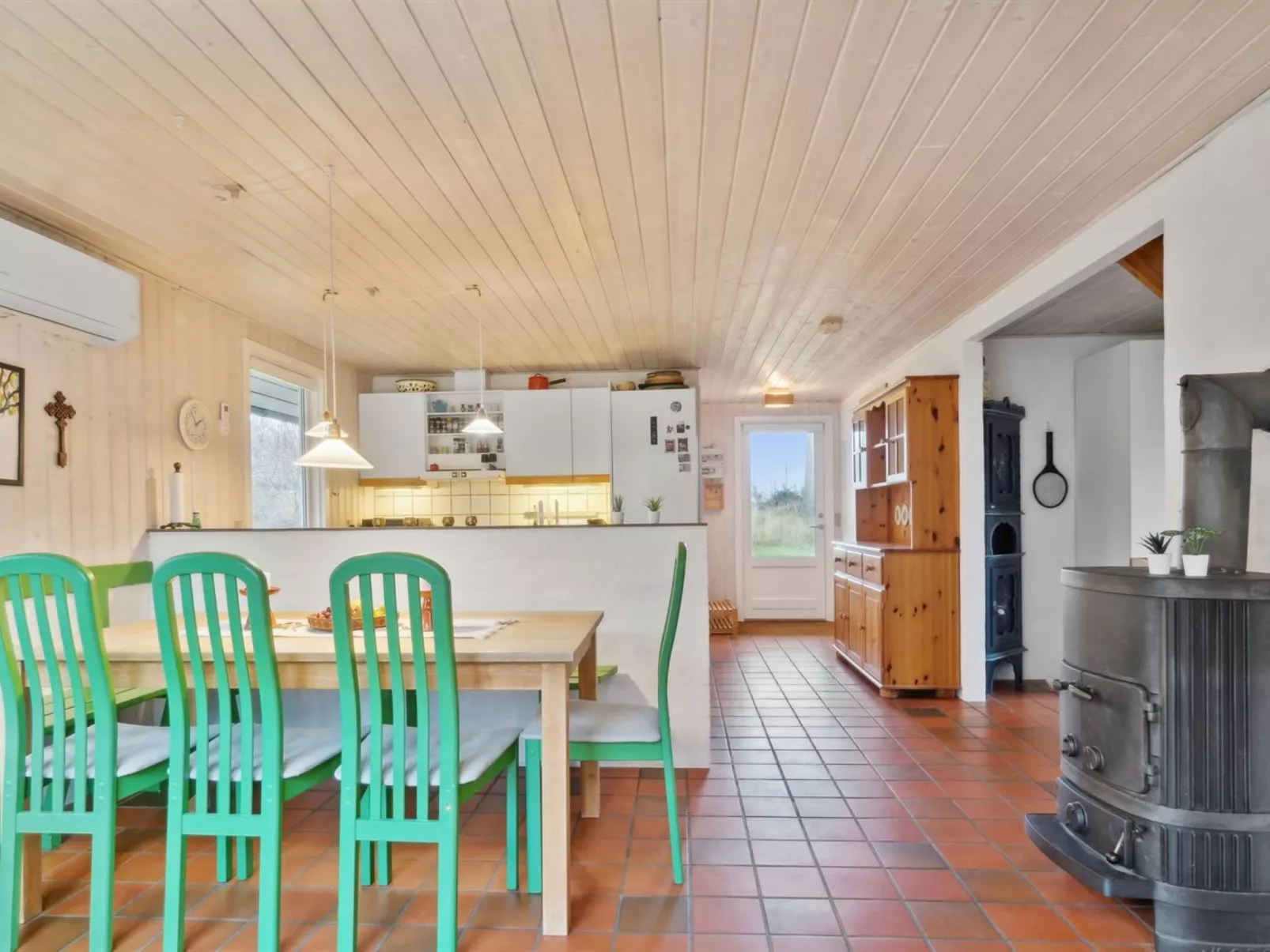 "Naina" - 200m from the sea-Drinnen