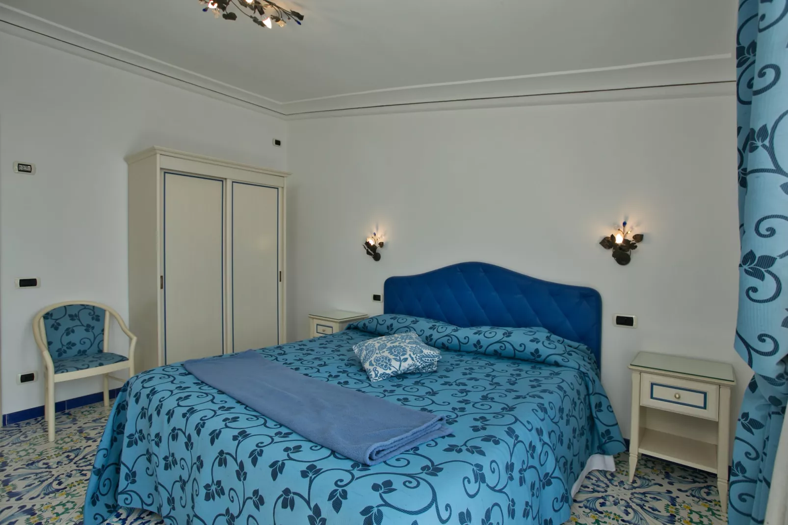 Oasi Blu-Bedroom