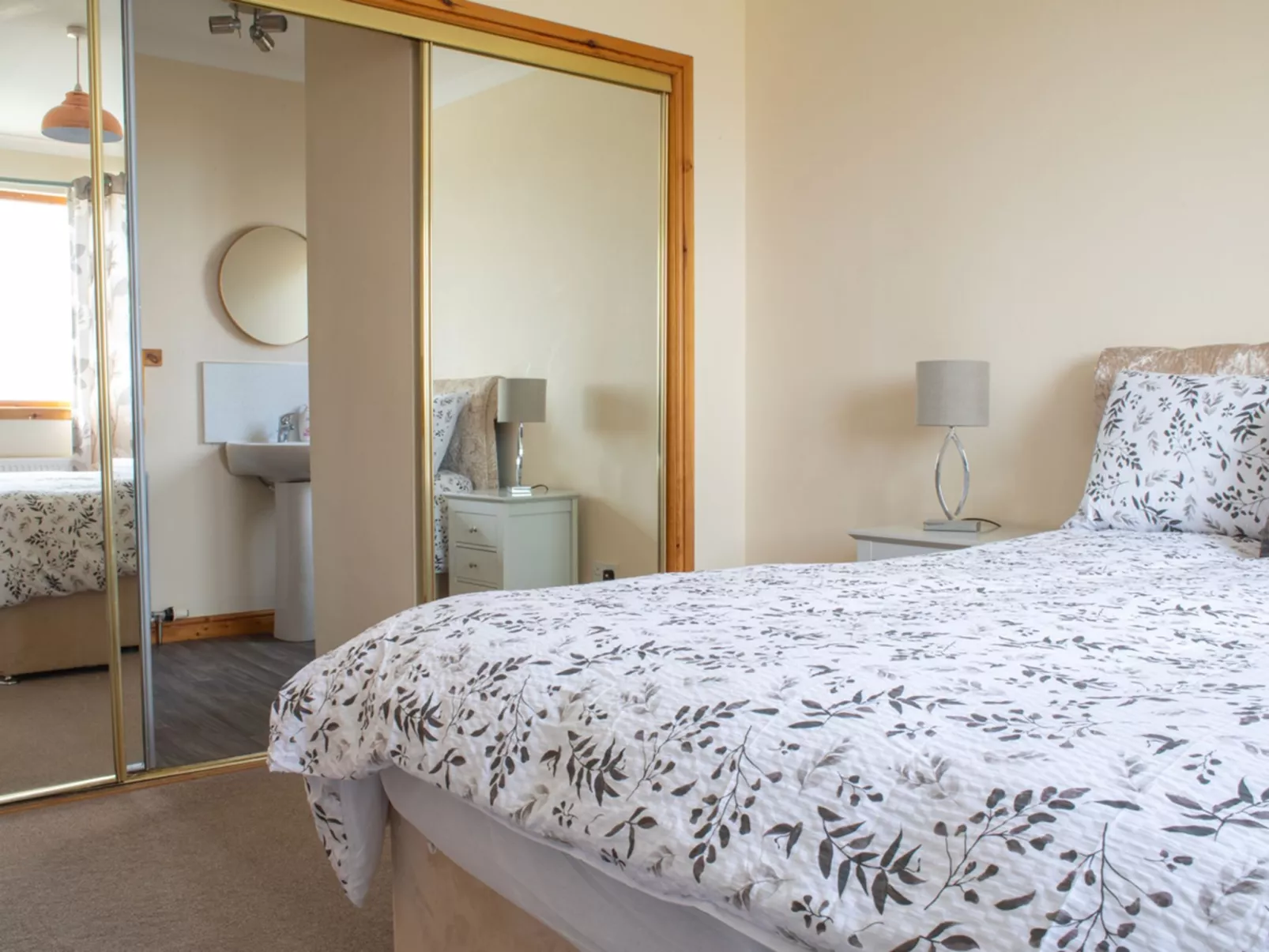 Quiraing Cottage-Inside