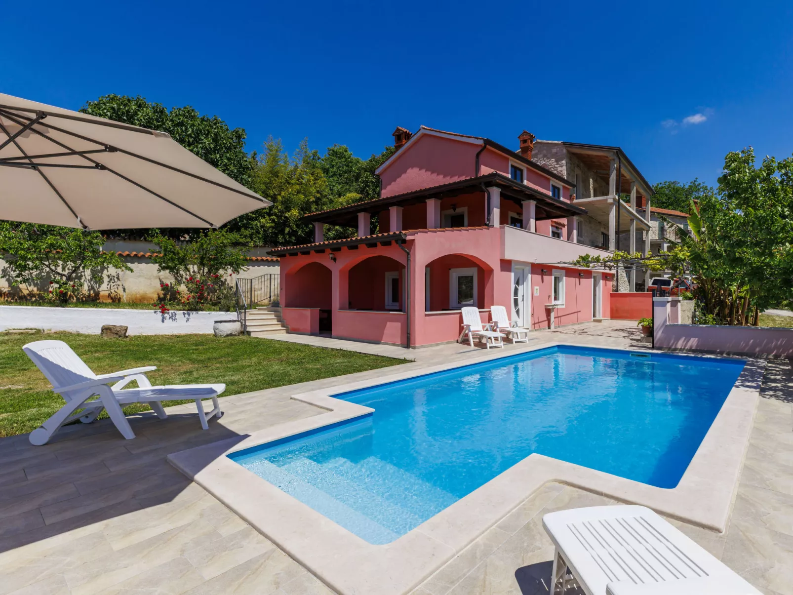 Villa Gabi-Draußen