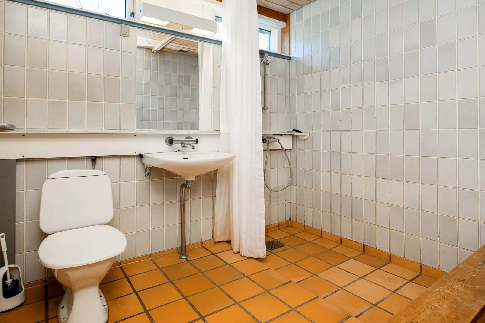3 room,1st row,renovated-Innen