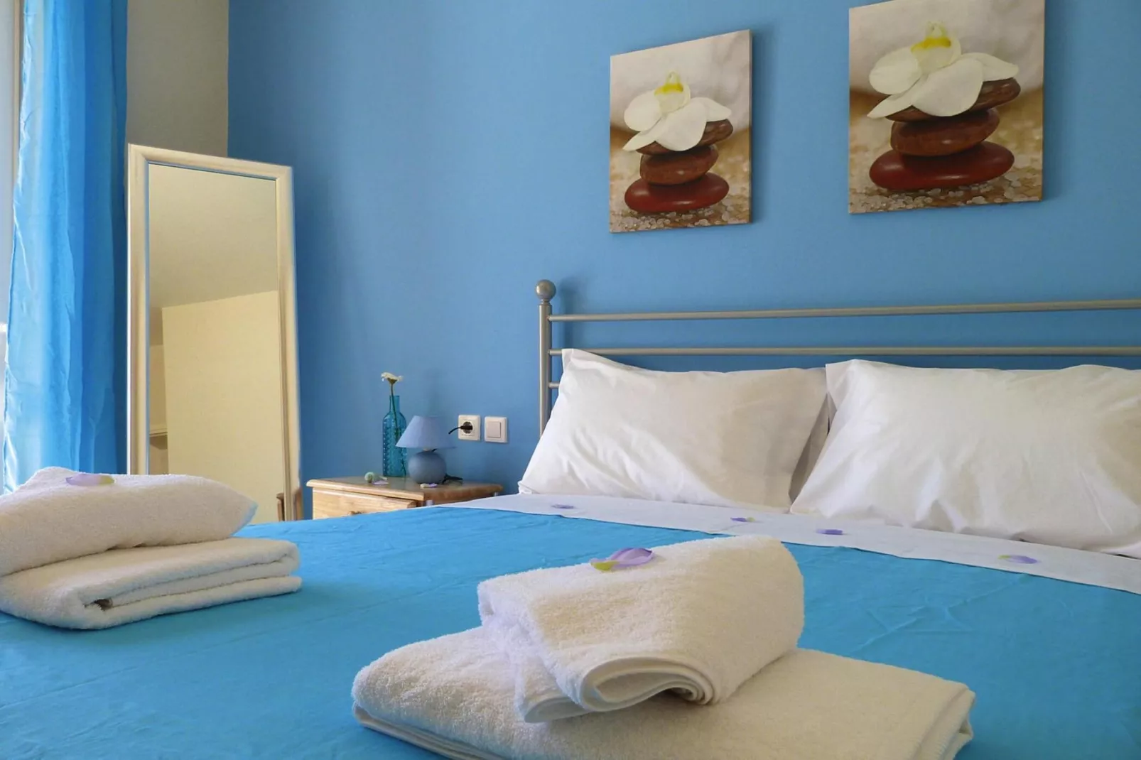 Villas Azure Beach, Nopigia-1-bedroom-villa - 45 sqm with sharing pool-Schlafzimmer