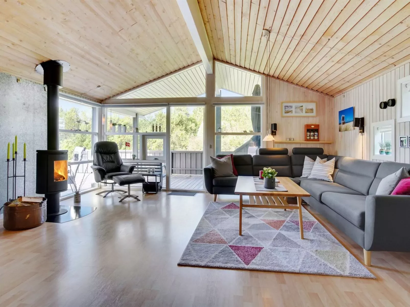 "Aletha" - 180m from the sea-Inside