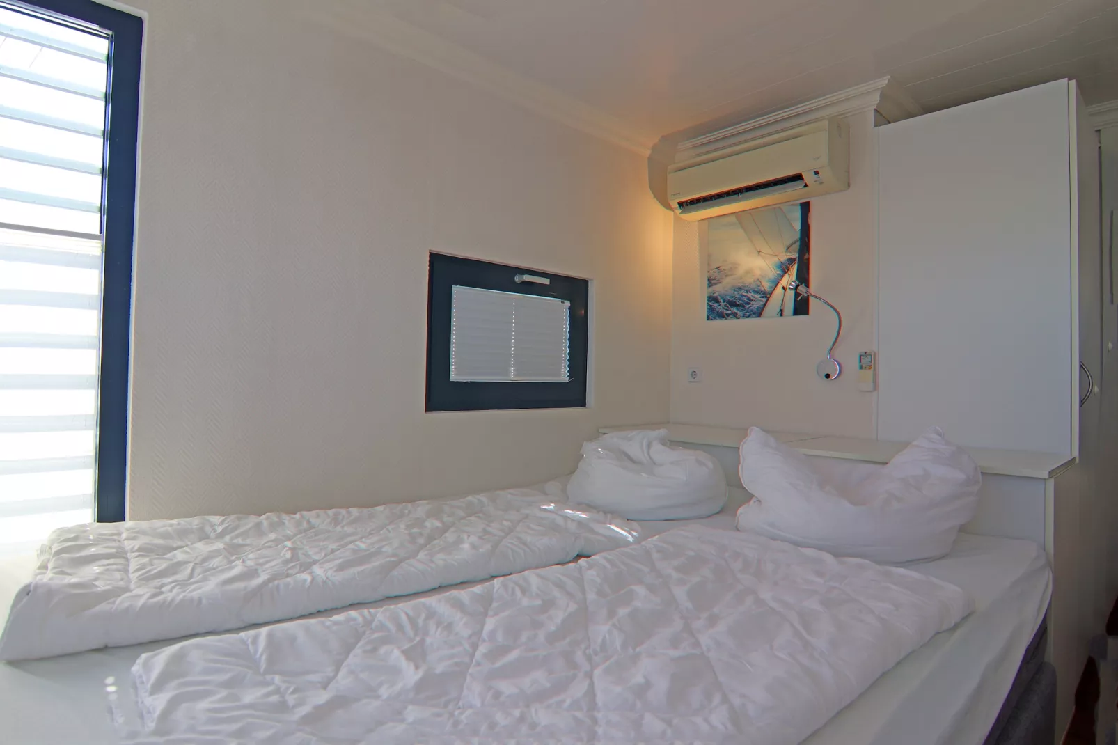 Hausboot Family & Friends LP2 / 1-2 Personen-Bedroom