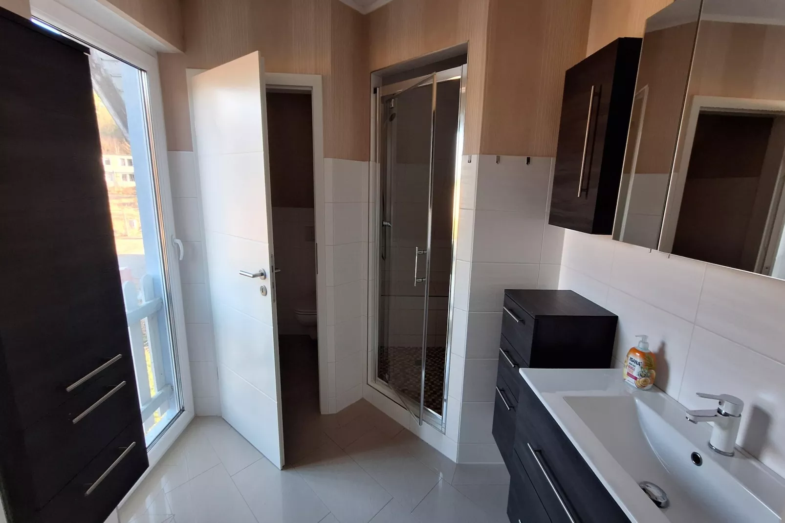 Ferienwohnung Seeblick-Bathroom