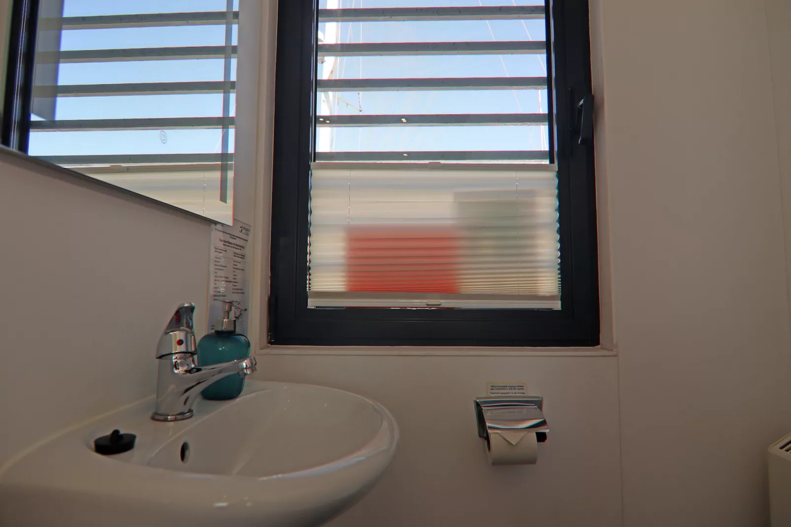 Hausboot Family & Friends LP 3 / 4 Personen-Bathroom