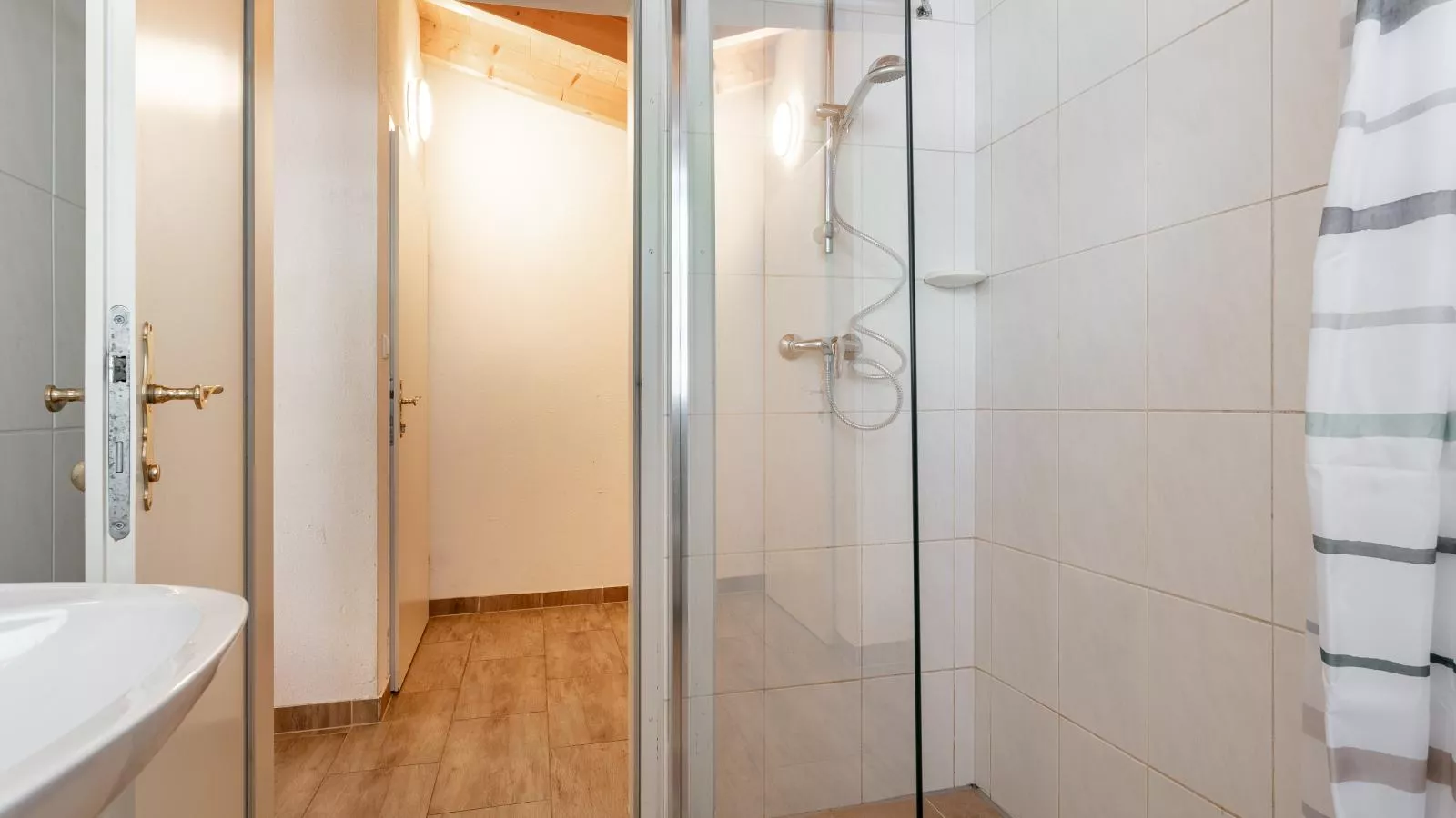 Haus Oliver 1-Bathroom