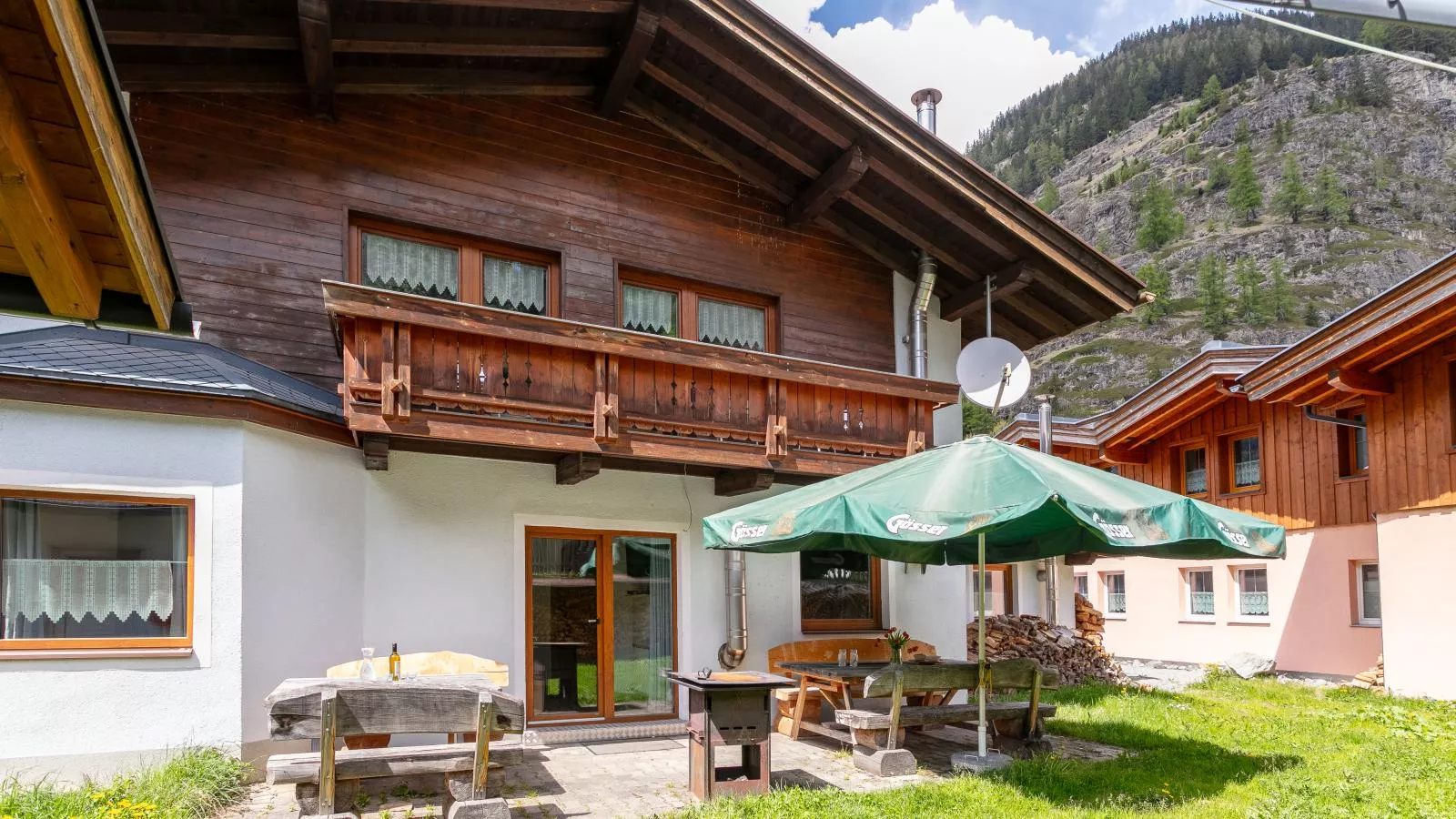 Haus Joachim-Exterior summer