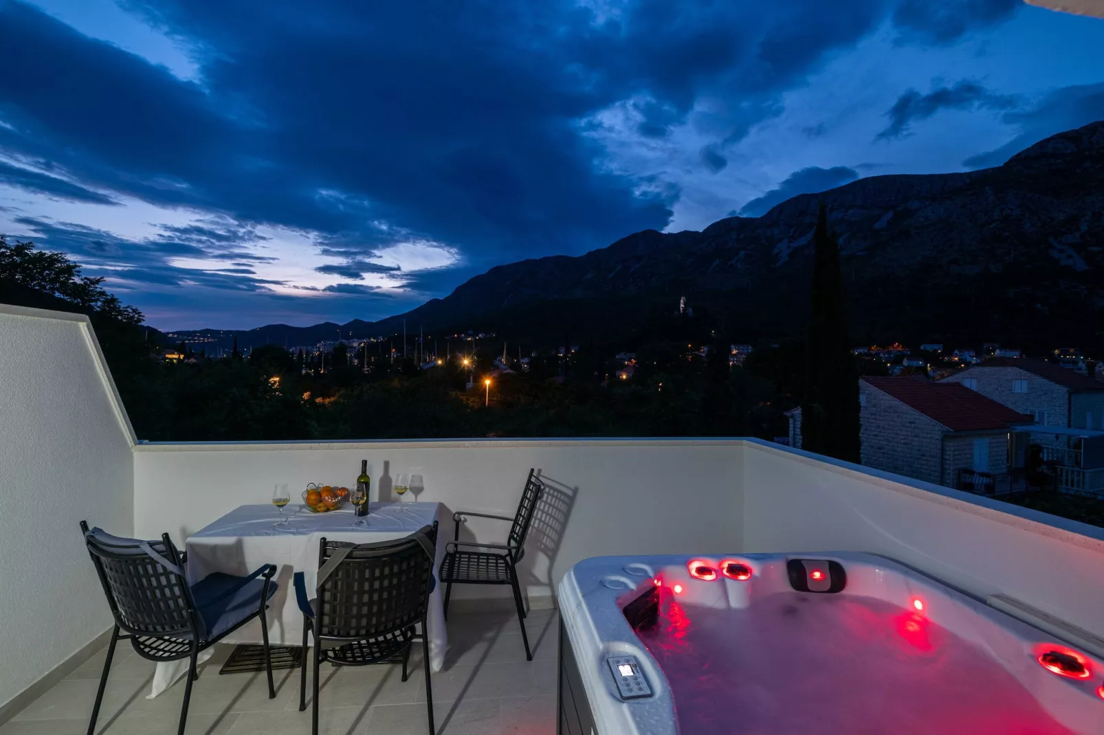 Apartments Azzurro- One Bedroom Apartment with Terrace and Hot Tub ( Azzurro II-gornji)-Spa
