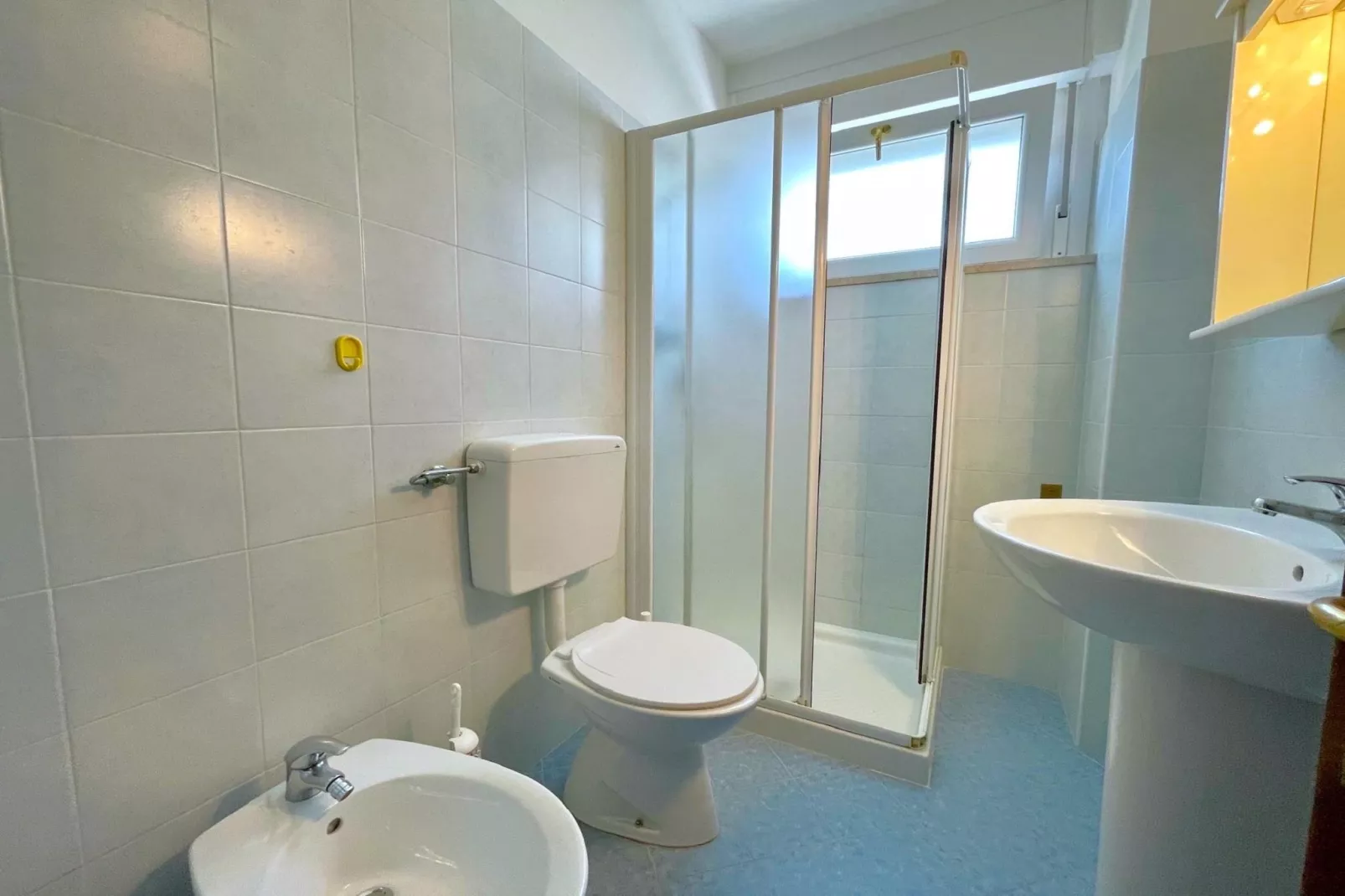 Miramare 6/17-Bathroom