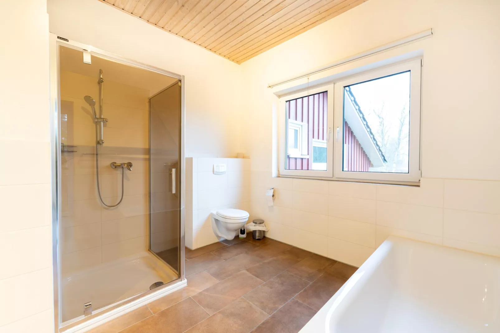 Kondor 253-Bathroom