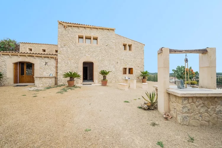 Sa Serra-Exterior summer