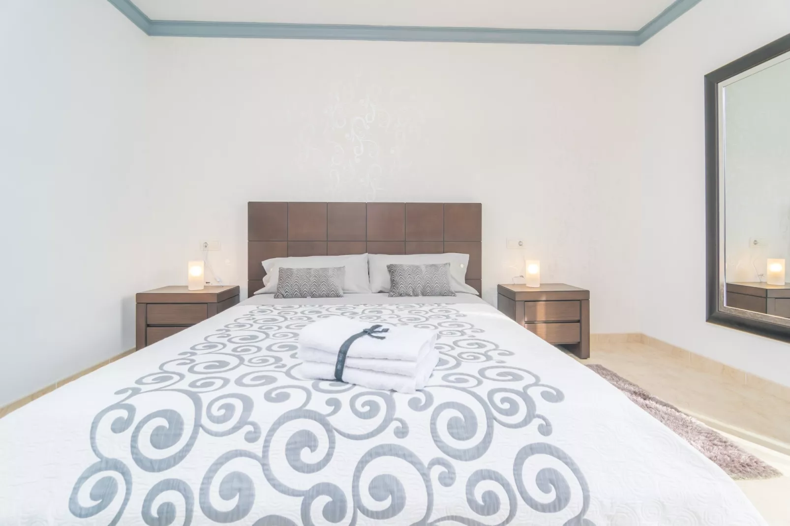 Lluna Home-Schlafzimmer