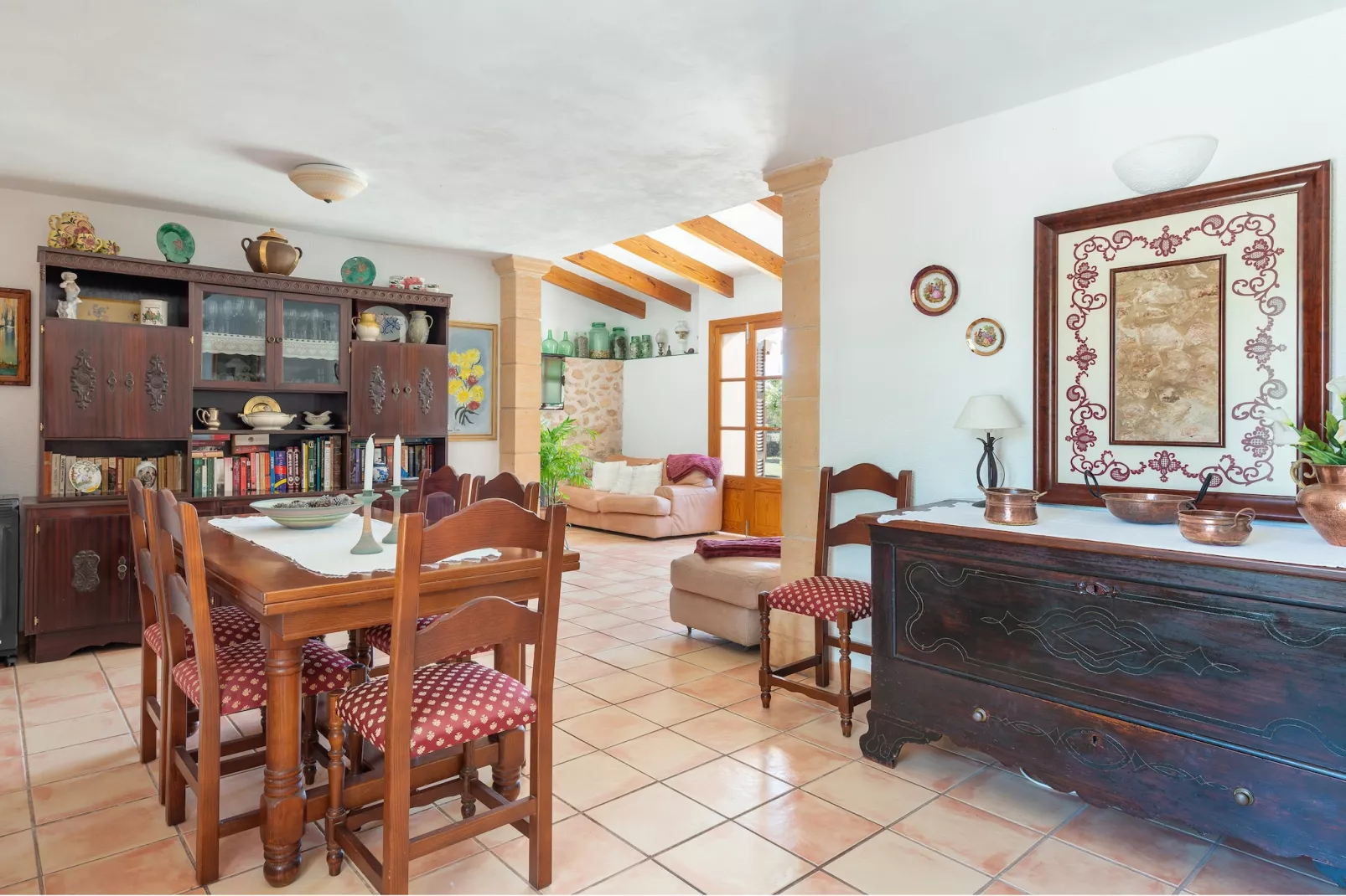 Na Mayans-casa Gran-Dining room