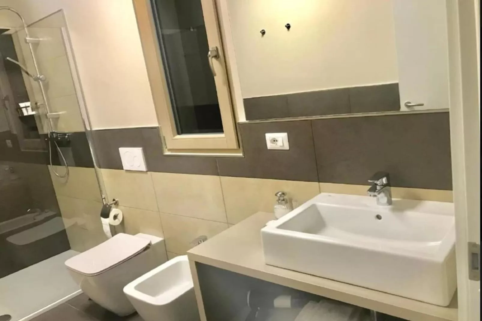 Chalet piscina-Bathroom
