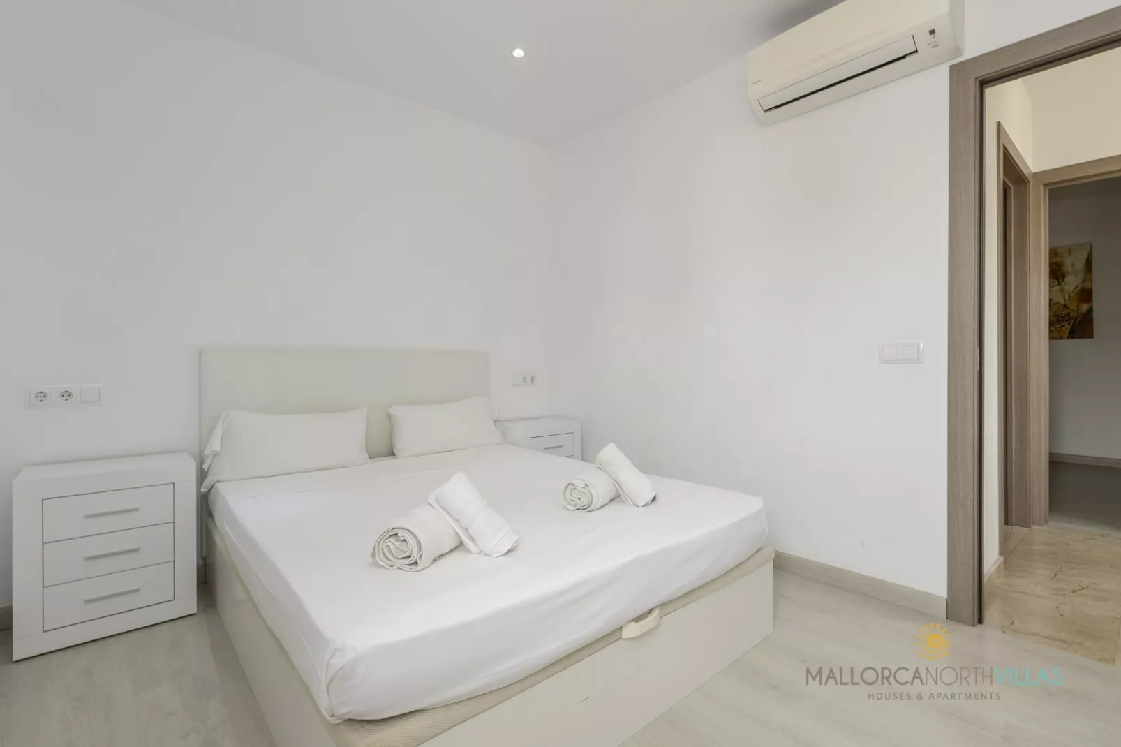 VILLA IOLA IDEAL PARA FAMILIAS A 150M DE LA PLAYA-Bedroom