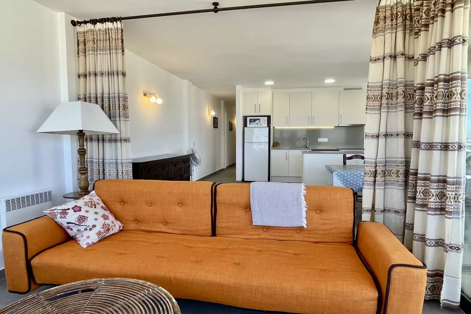 CAP CASTELL 8-A-Living room