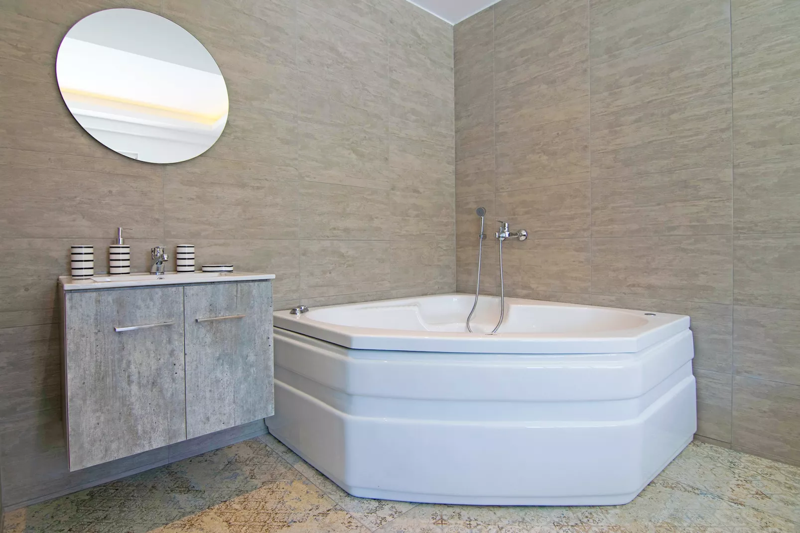 Kalostous 1-Bathroom