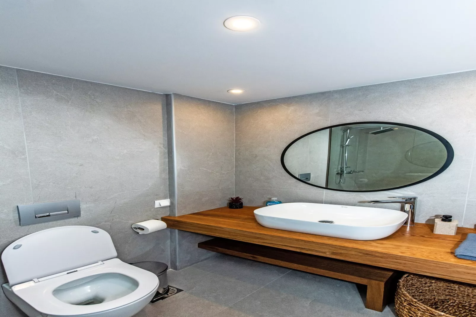 Memoria-Bathroom