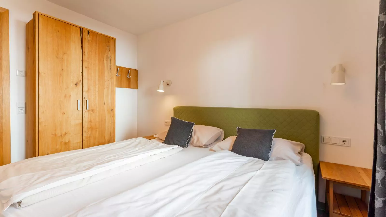 Tauern Suites Mitterwirt TOP 214-Schlafzimmer