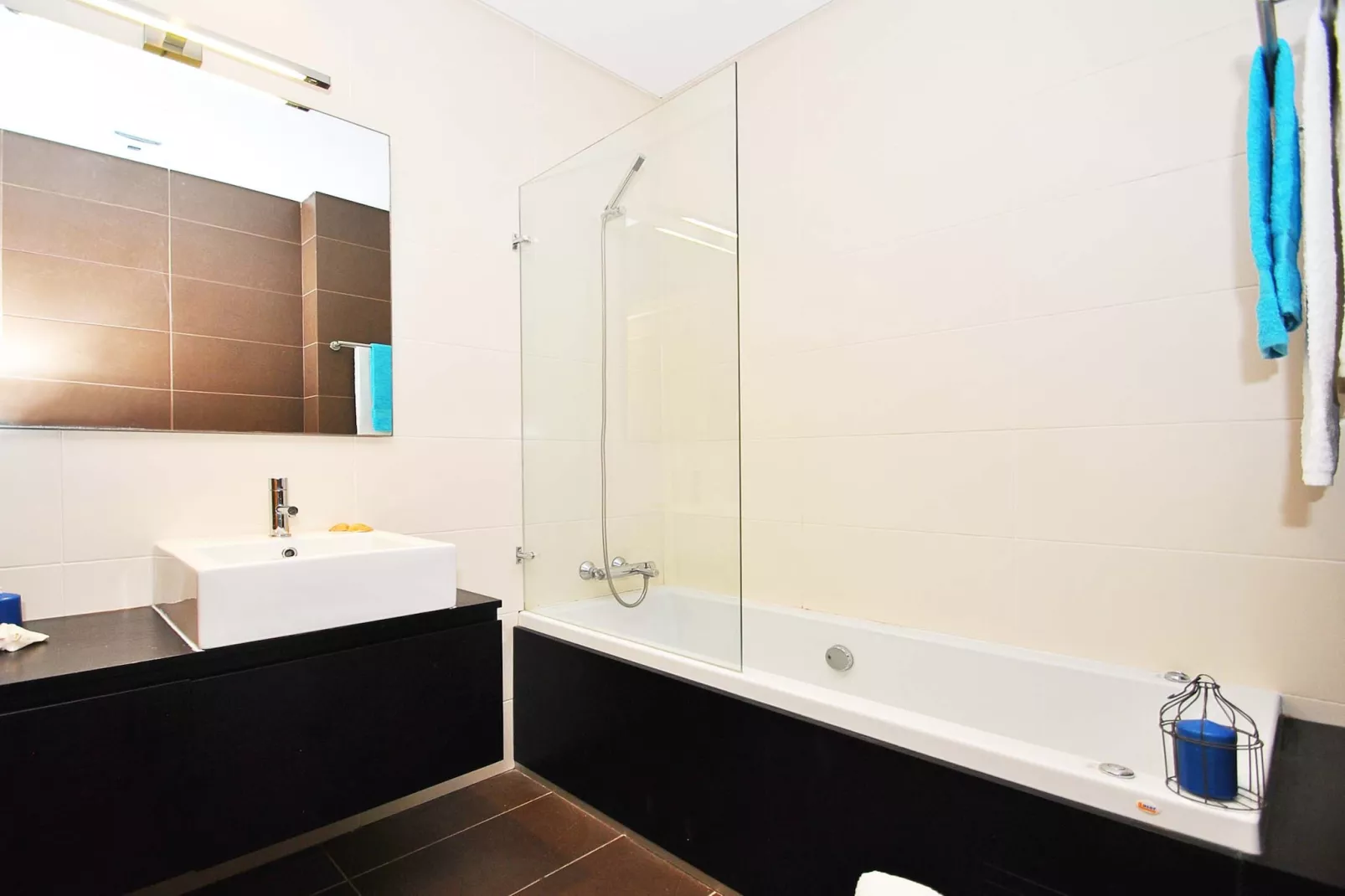 Townhouse Mar 1-Bathroom