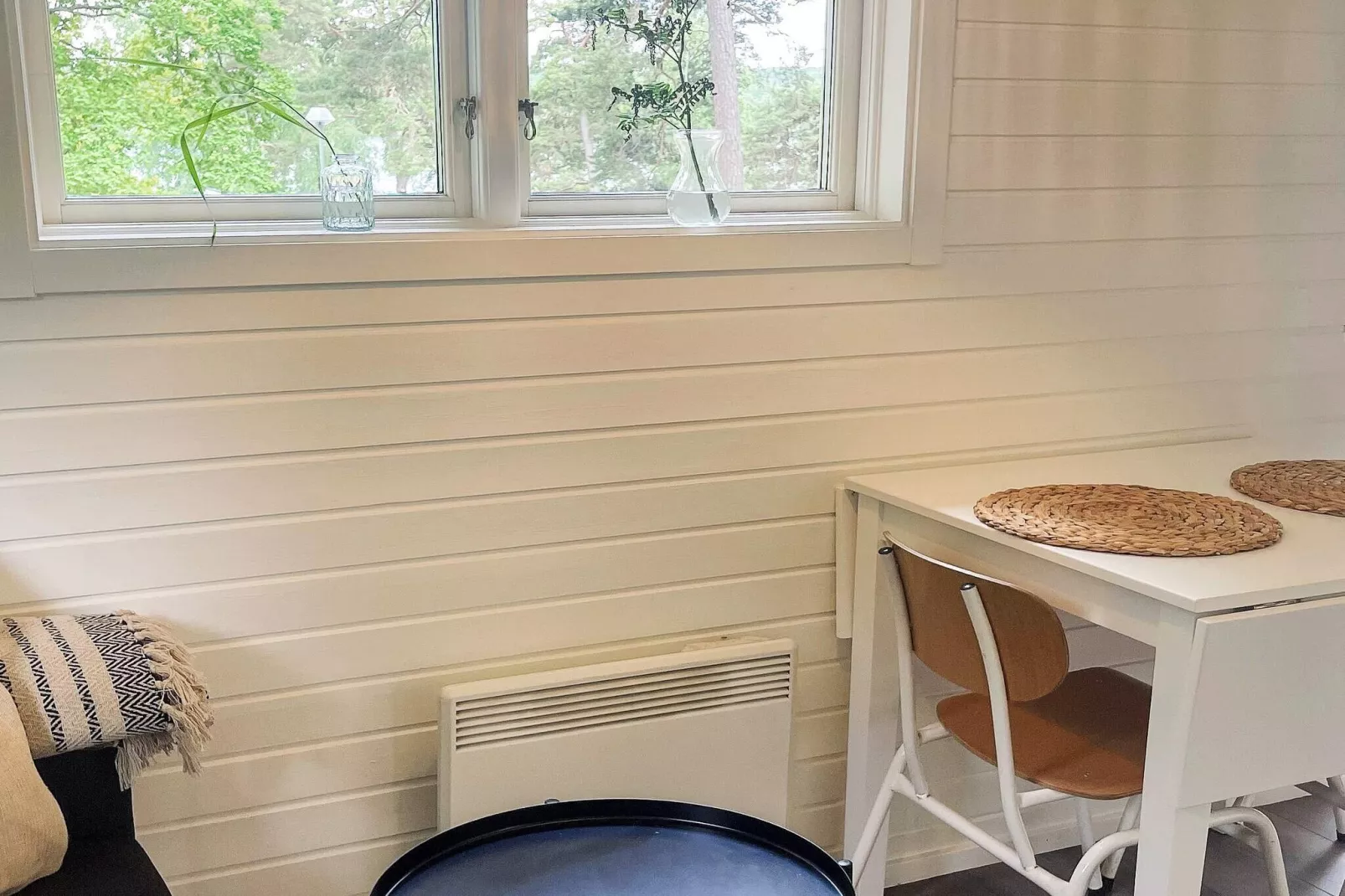 Campingstuga small-Indoor
