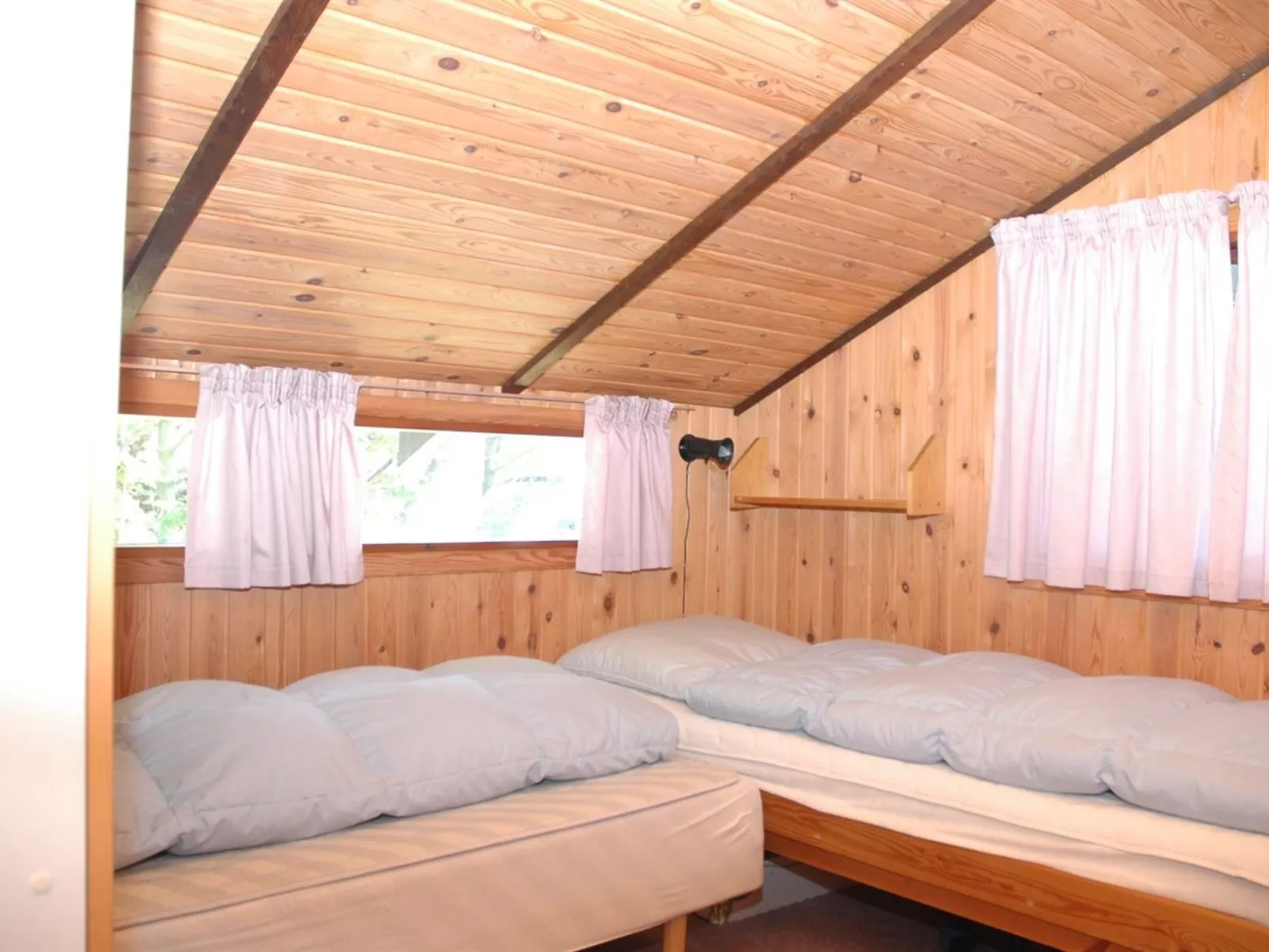 "Nilda" - 1km from the sea-Inside