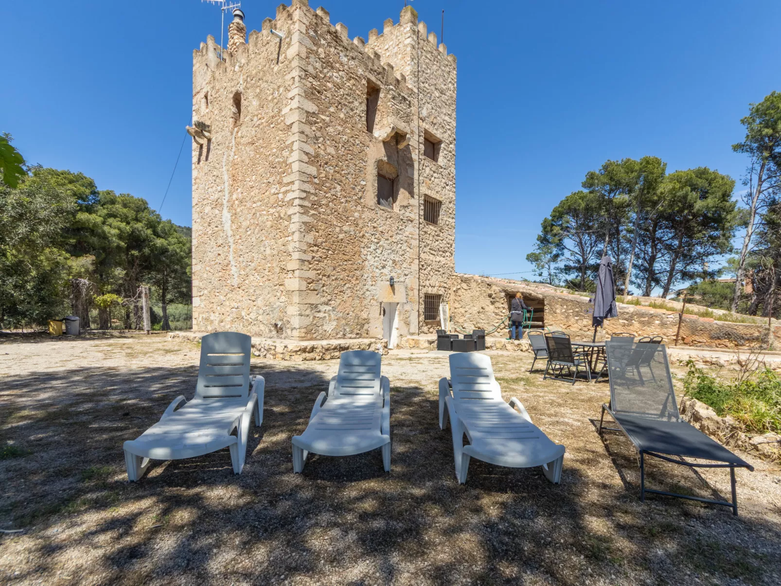 Torre Morralla-Draußen