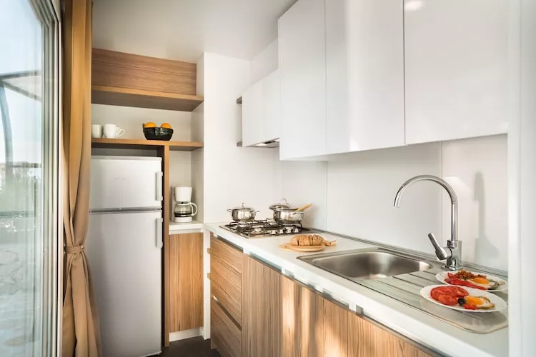 Aminess ATEA Camping Resort - Njivice - PREMIUM Holiday home 5 Pers 34m2-Kitchen