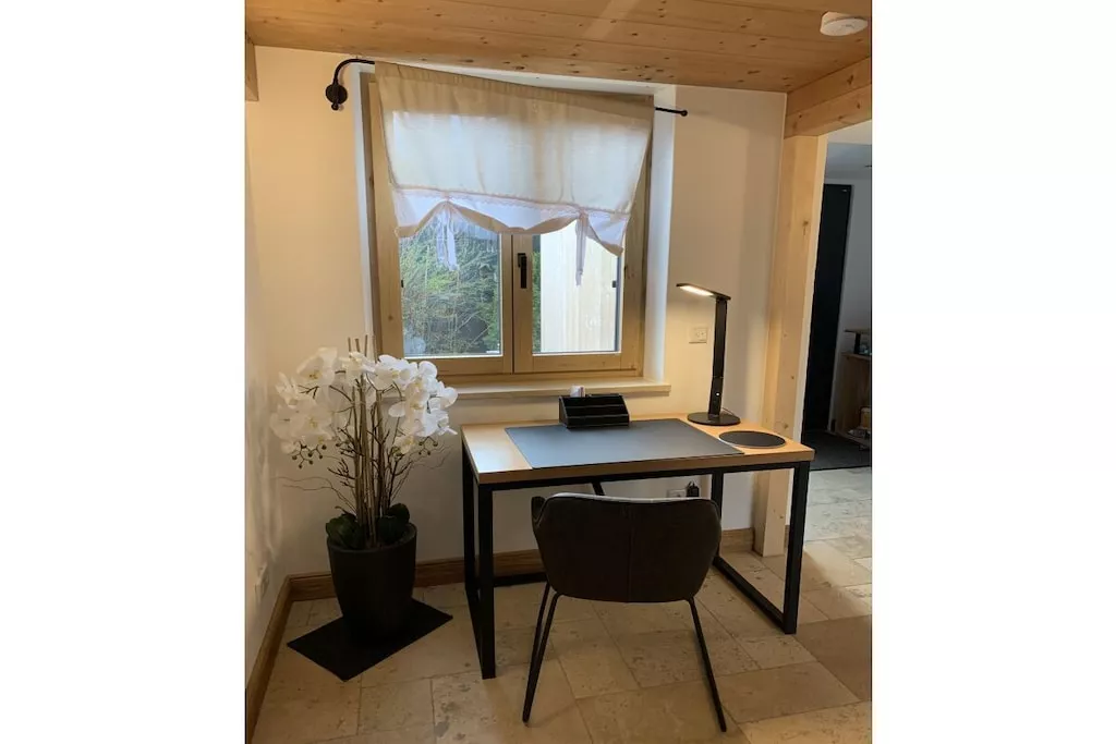 334438-Nicht getaggt