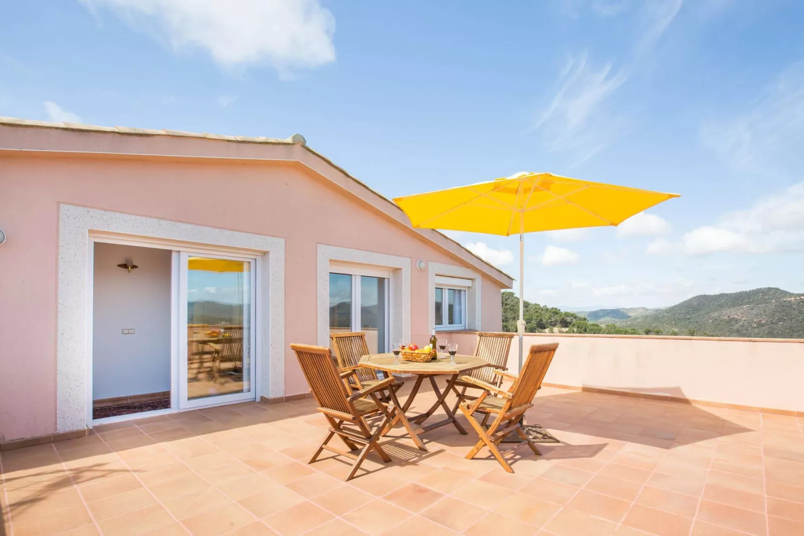 Angeles-Terrace balcony