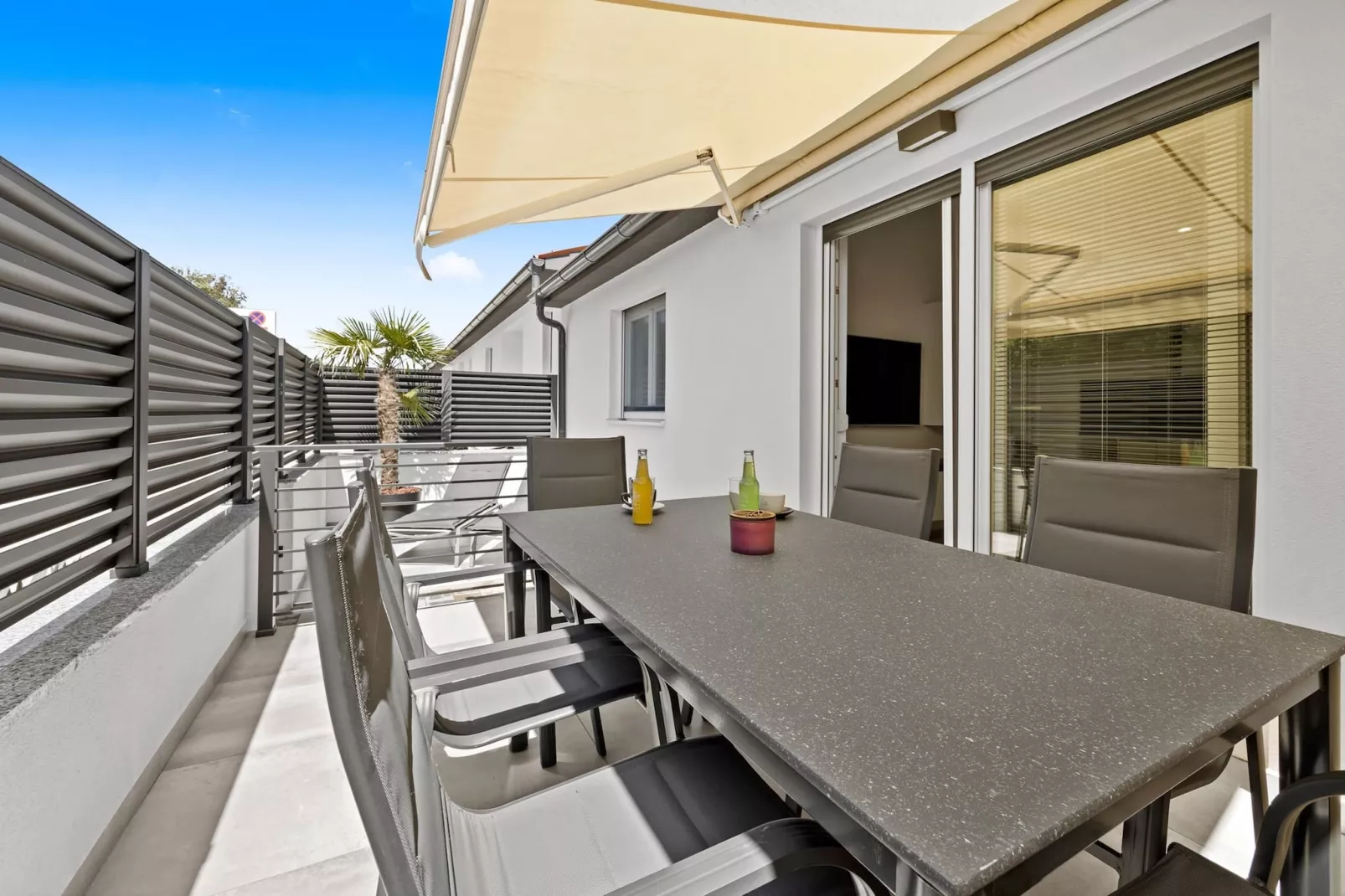 Barbariga Beach Apartment-Terrasse