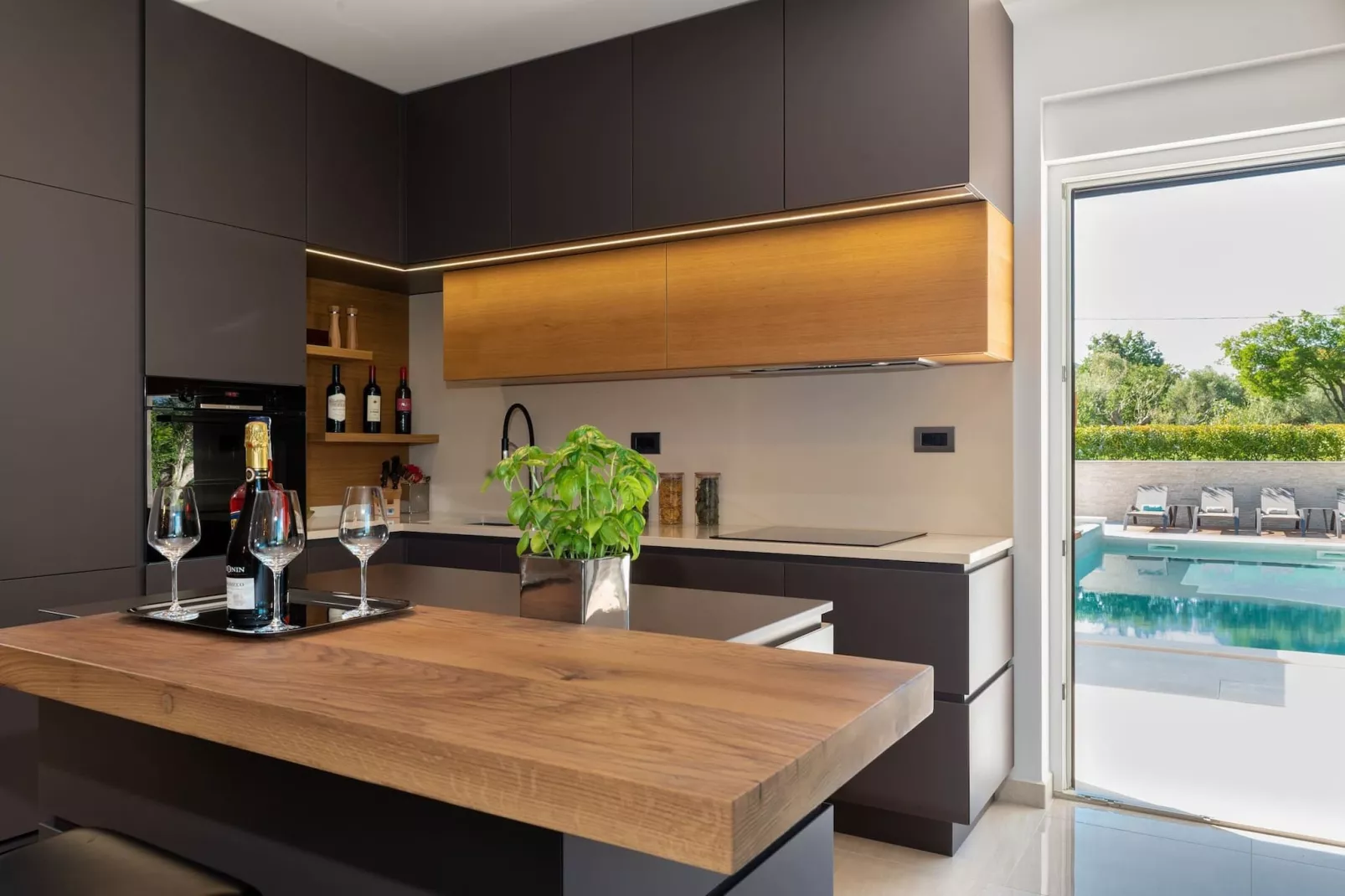 Luxurious Villa Laurea-Kitchen
