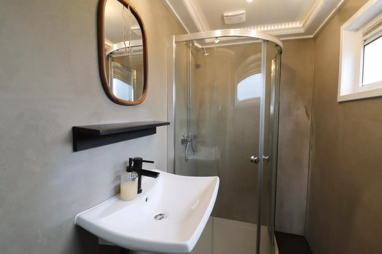Tureluur-Bathroom