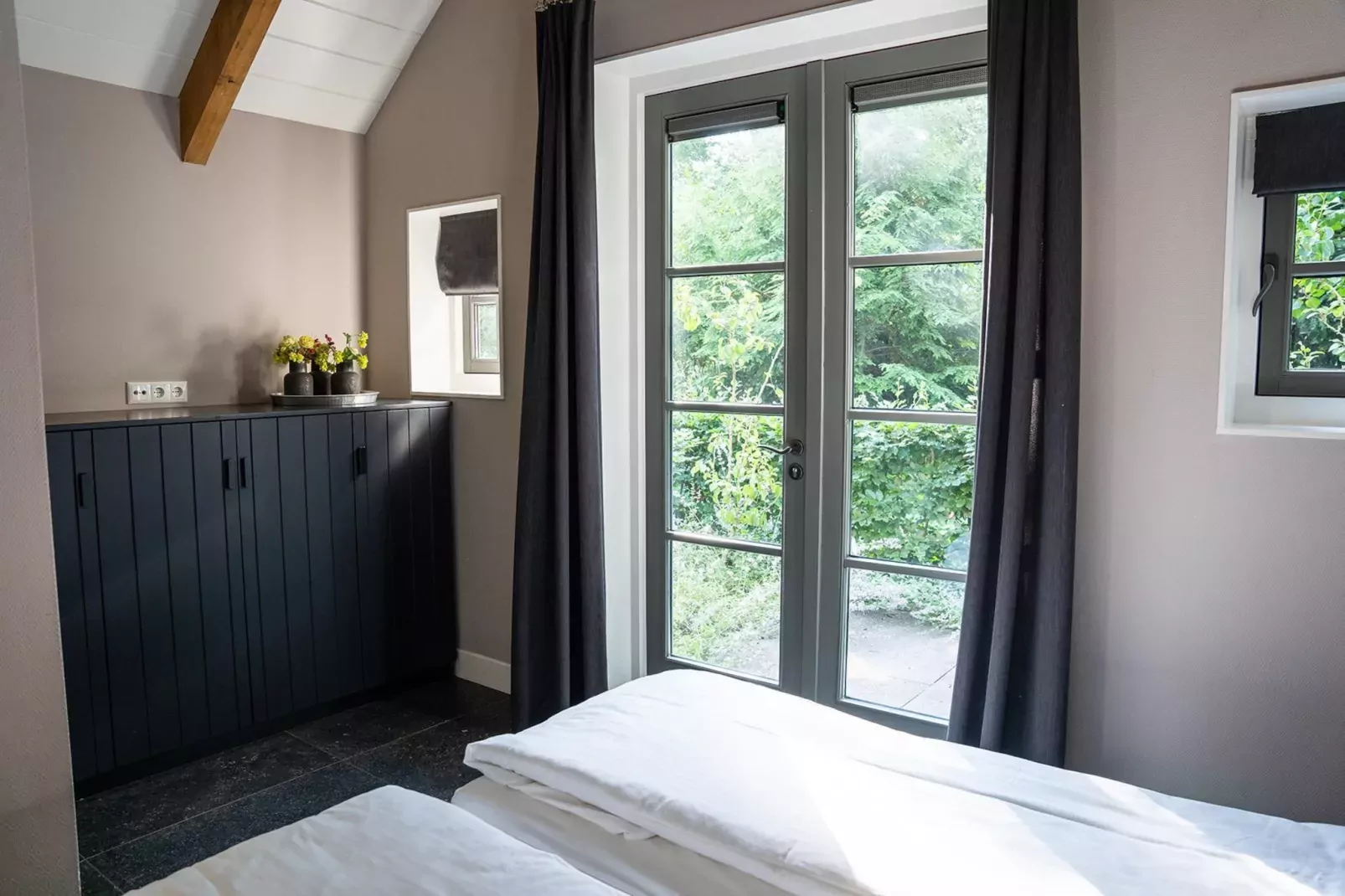 Vlindervallei Boshuis 16p-Bedroom