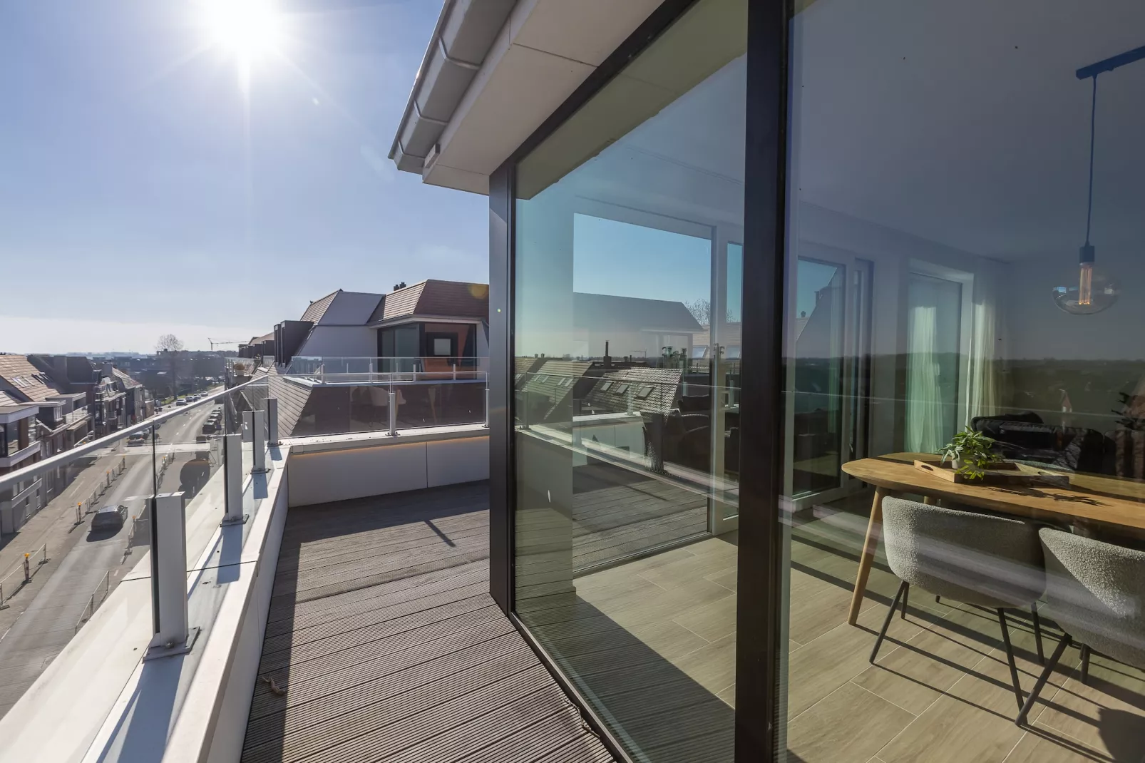 Green Lane The Sun  0401-Balcon-terrasse