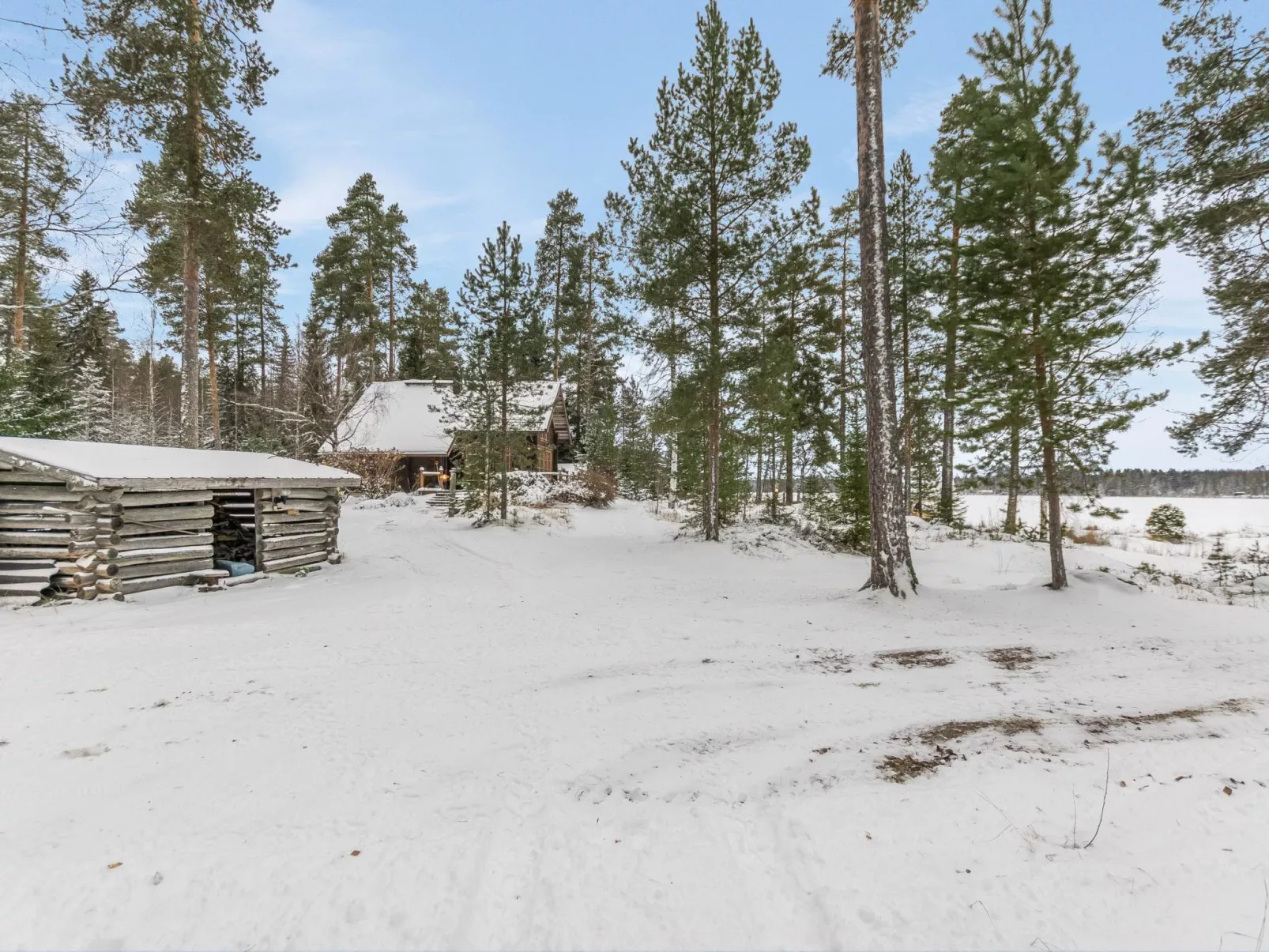 Villa kipinä-Outside