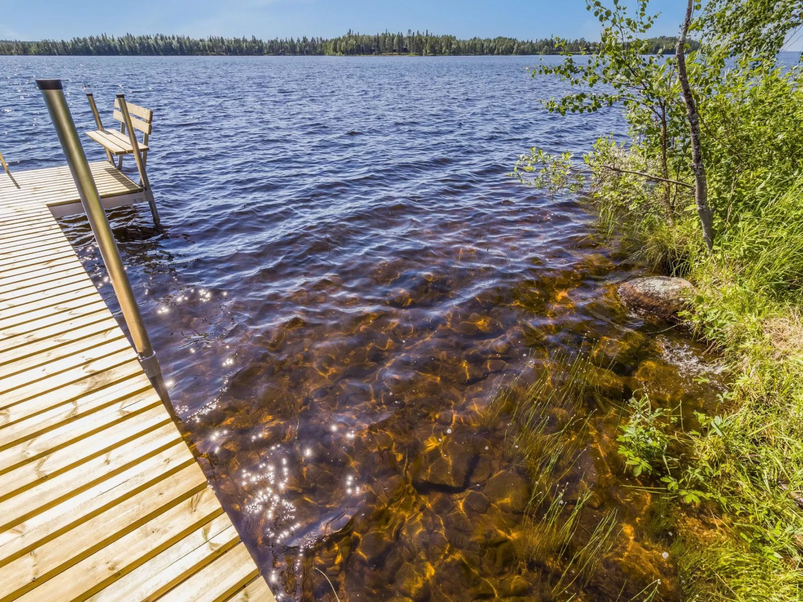 Ruka-kitkan käki-Outside