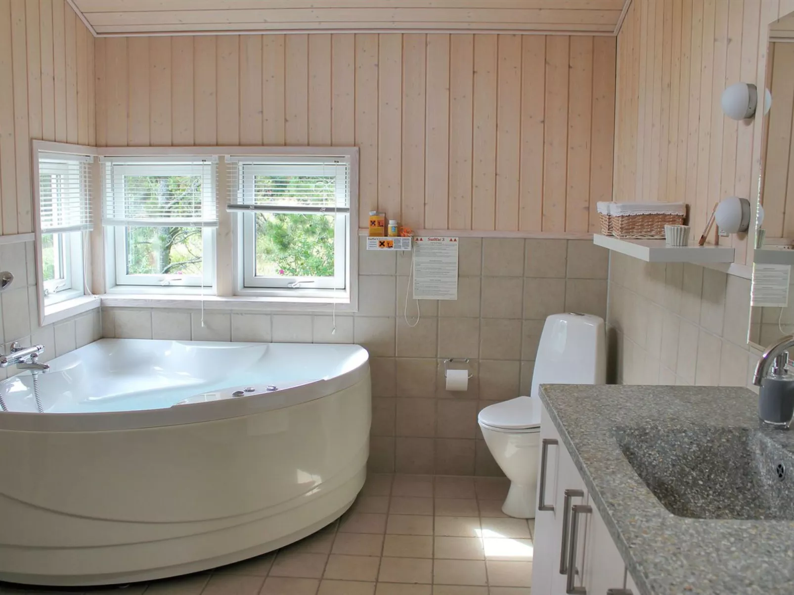 "Annick" - 300m from the sea-Inside