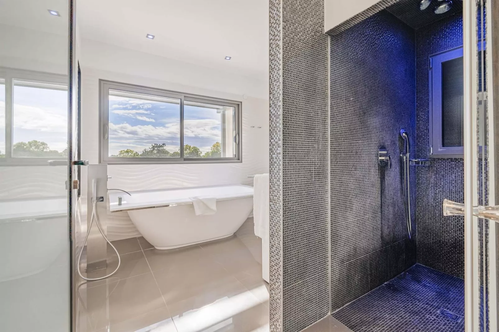 Villa Horizon Resort Massane-Bathroom